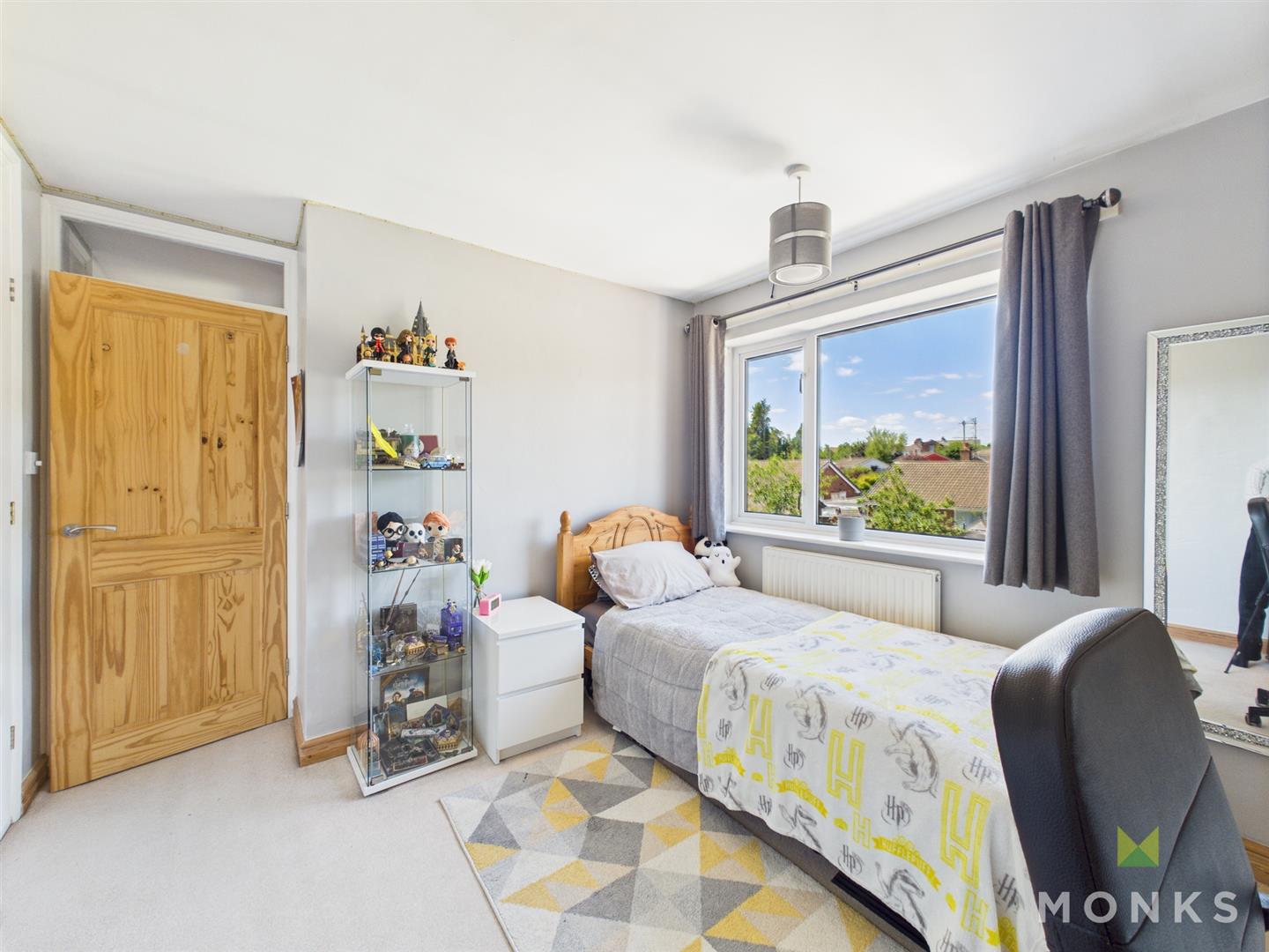 25 Langland Road, Oswestry, SY11 2DN SSTC